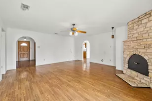 10314 W Darleen Dr, Leander, TX 78641 - Photo 12