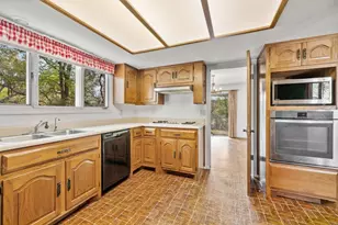 10314 W Darleen Dr, Leander, TX 78641 - Photo 14