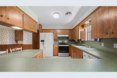 674 N Polk Street, Giddings, TX 78942 - Photo 4