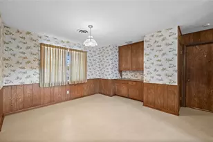 674 N Polk St, Giddings, TX 78942 - Photo 8