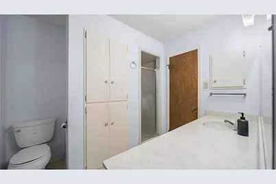 674 N Polk Street, Giddings, TX 78942 - Photo 12