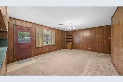 674 N Polk Street, Giddings, TX 78942 - Photo 6