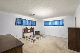 674 N Polk St, Giddings, TX 78942 - Photo 10
