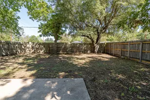 603 S Laurel Ave, Luling, TX 78648 - Photo 20