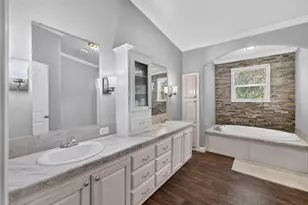 155 Hidden Oaks Loop, Elgin, TX 78621 - Photo 16