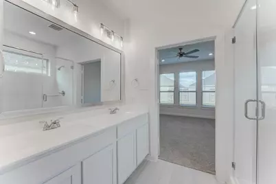 140 Bloomington Loop, Hutto, TX 78634 - Photo 12