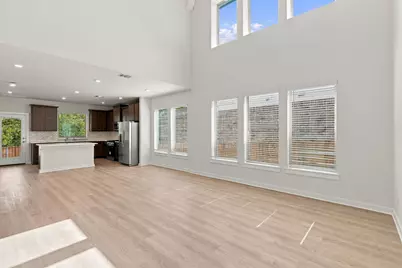 140 Bloomington Loop, Hutto, TX 78634 - Photo 4