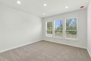 140 Bloomington Loop, Hutto, TX 78634 - Photo 12