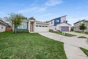 132 Shawii Pass, Liberty Hill, TX 78641 - Photo 2