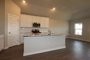 10100 Majestic Hawk Wy, Buda, TX 78610 - Photo 6