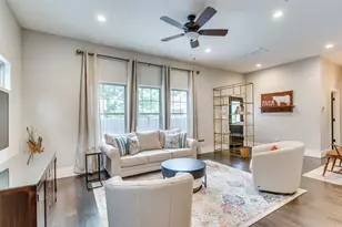 911 Farm St, Bastrop, TX 78602 - Photo 28