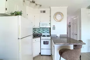 6102 Seawall Blvd, Galveston, TX 77551 - Photo 8