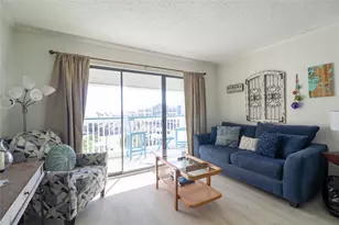 6102 Seawall Blvd, Galveston, TX 77551 - Photo 4