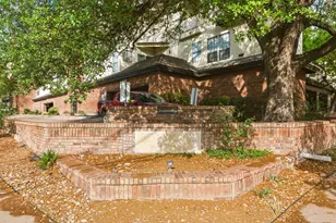 3001 Cedar St, Austin, TX 78705 - Photo 2