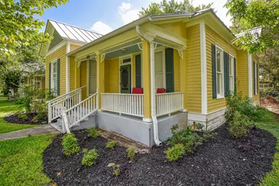 602 Mills Street, Smithville, TX 78957 - Photo 1