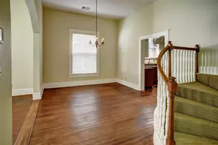 602 Mills St, Smithville, TX 78957 - Photo 6