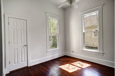 602 Mills Street, Smithville, TX 78957 - Photo 18