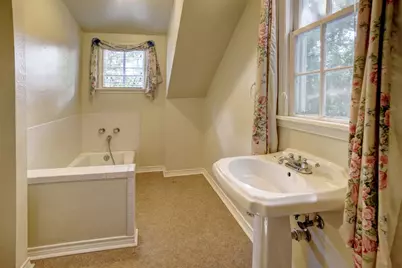 602 Mills Street, Smithville, TX 78957 - Photo 22