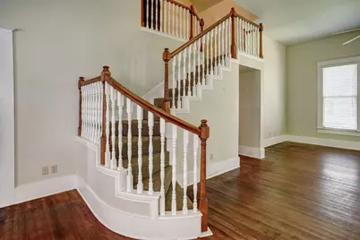 602 Mills Street, Smithville, TX 78957 - Photo 14