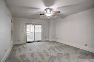 602 Mills St, Smithville, TX 78957 - Photo 14