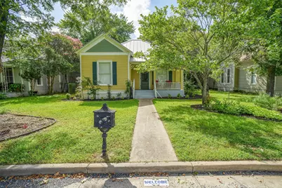 602 Mills Street, Smithville, TX 78957 - Photo 1