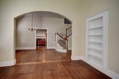 602 Mills Street, Smithville, TX 78957 - Photo 8