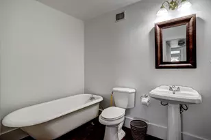 602 Mills St, Smithville, TX 78957 - Photo 20