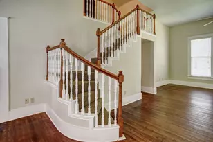 602 Mills St, Smithville, TX 78957 - Photo 14