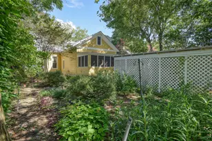 602 Mills St, Smithville, TX 78957 - Photo 30