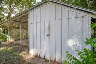 602 Mills St, Smithville, TX 78957 - Photo 30