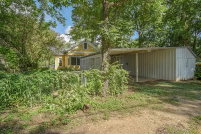 602 Mills Street, Smithville, TX 78957 - Photo 34