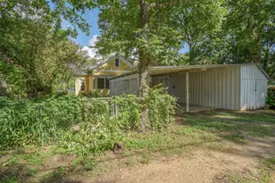 602 Mills St, Smithville, TX 78957 - Photo 34