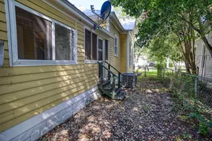 602 Mills St, Smithville, TX 78957 - Photo 28