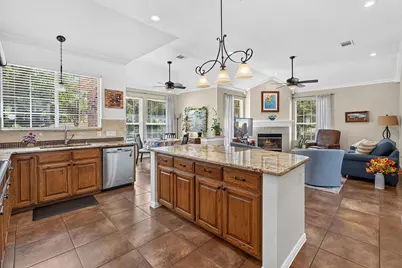 10505 Grand Oak Circle, Austin, TX 78750 - Photo 8