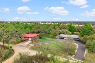 312 Gerald Dr, Blanco, TX 78606 - Photo 2