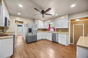 312 Gerald Dr, Blanco, TX 78606 - Photo 8