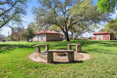 312 Gerald Drive, Blanco, TX 78606 - Photo 20
