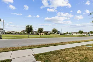 111 Magnolia Ranch Ln, Hutto, TX 78634 - Photo 26
