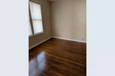 724 W 8th Street, Taylor, TX 76574 - Photo 6