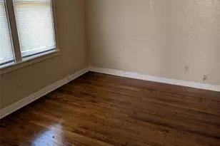 724 W 8th St, Taylor, TX 76574 - Photo 6