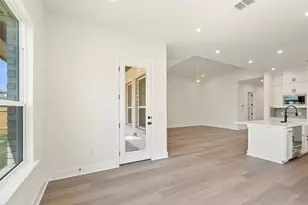 325 San Saba Dr, Buda, TX 78610 - Photo 14