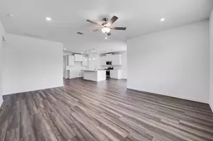 4004 Wynn Rd, Hutto, TX 78634 - Photo 18