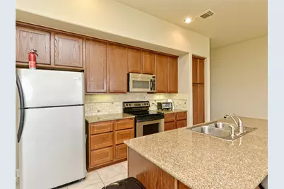 1908 Kahala Sunset Drive #H, Spicewood, TX 78669 - Photo 8
