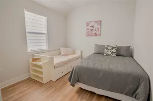 215 Grand Cyn Wy, Kyle, TX 78640 - Photo 8