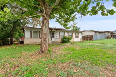 205 W Walker Avenue, Temple, TX 76501 - Photo 2
