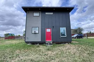 103 Crystal Clfs Dr, Cedar Creek, TX 78612 - Photo 1