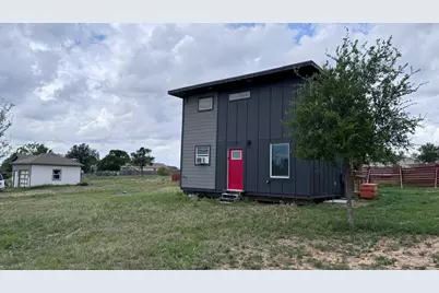 103 Crystal Cliffs Drive, Cedar Creek, TX 78612 - Photo 2