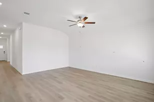 133 Holmby Dr, Hutto, TX 78634 - Photo 4