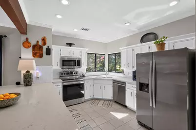 1911 Stoneridge Road, Austin, TX 78746 - Photo 8