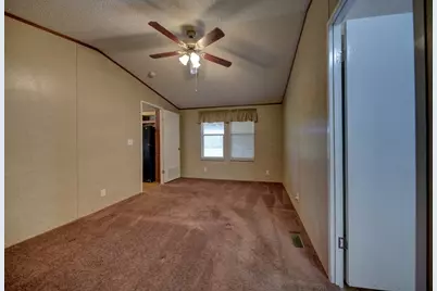 1368 County Road 207, Giddings, TX 78942 - Photo 12